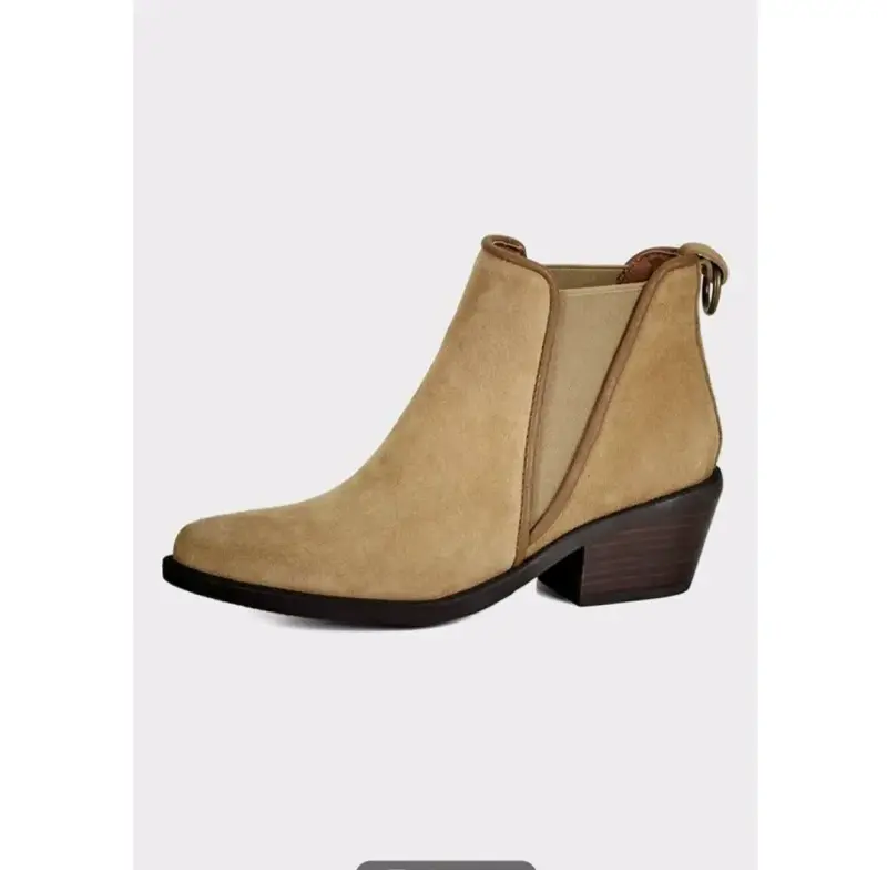 Botines de cuero beige marca Degas Número 39 - 1