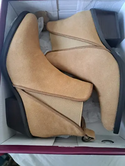 Botines de cuero beige marca Degas Número 39 - miniatura 5