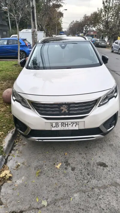 Peugeot 5008 - miniatura 2