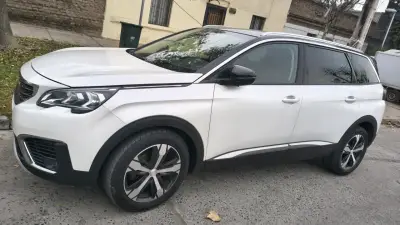 Peugeot 5008 - miniatura 3