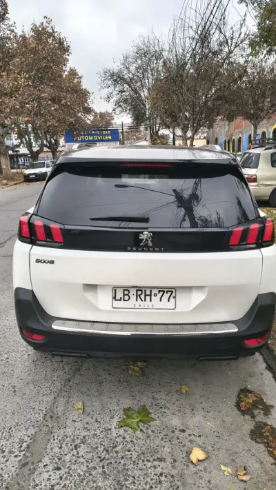 Peugeot 5008 - miniatura 6