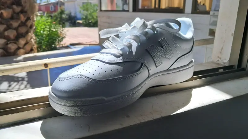 Zapatillas blancas modelo New Balance 80 - 2