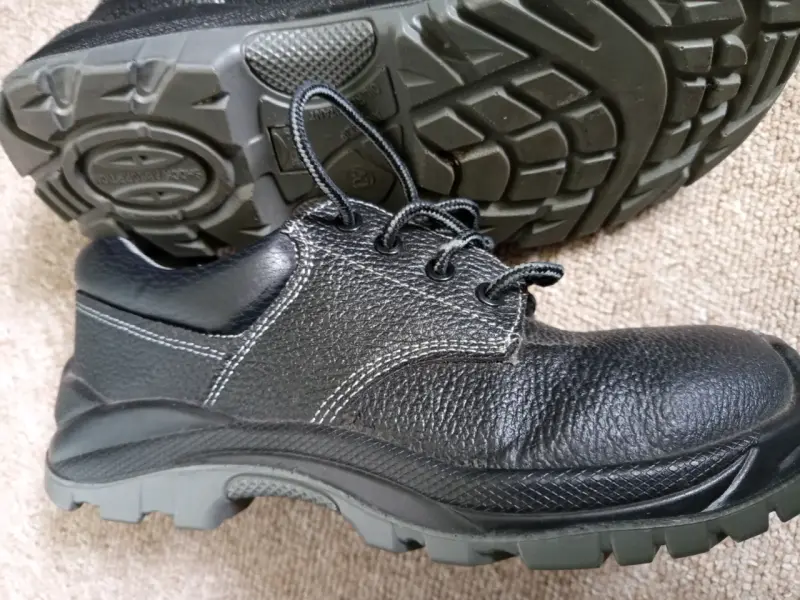 Zapatos de seguridad negros N°40 - 4