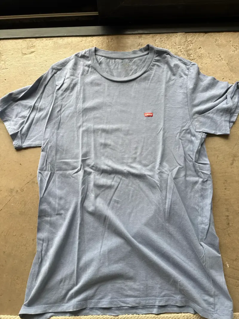 Polera azul Levi's hombre