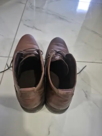 Botas de cuero marrón - miniatura 4