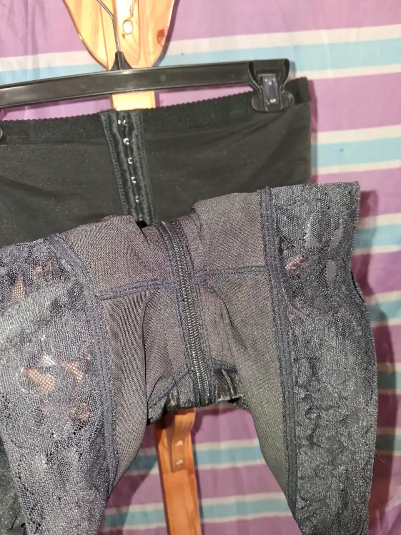 Faja reductora negra con encaje - 3