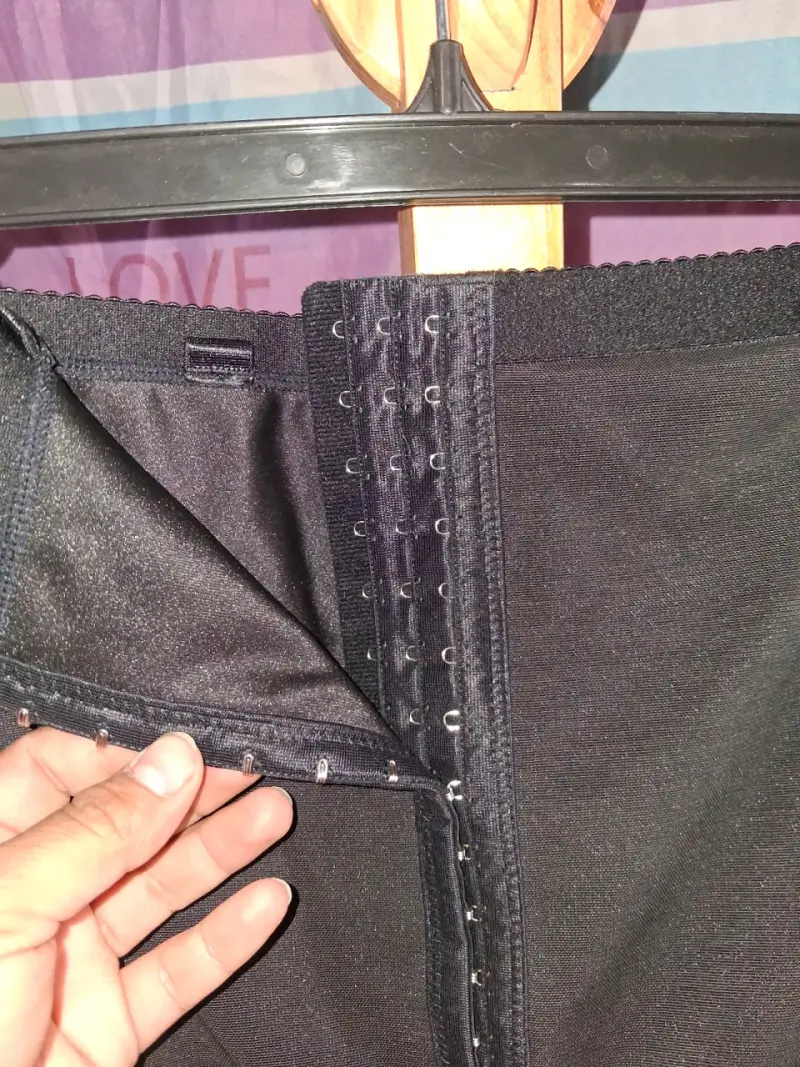 Faja reductora negra con encaje - 4
