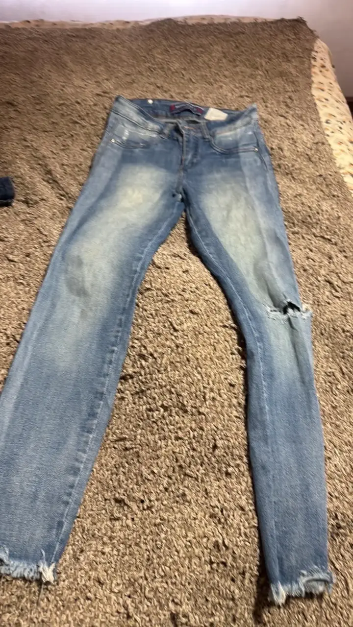 Jeans celestes con zippers - 3