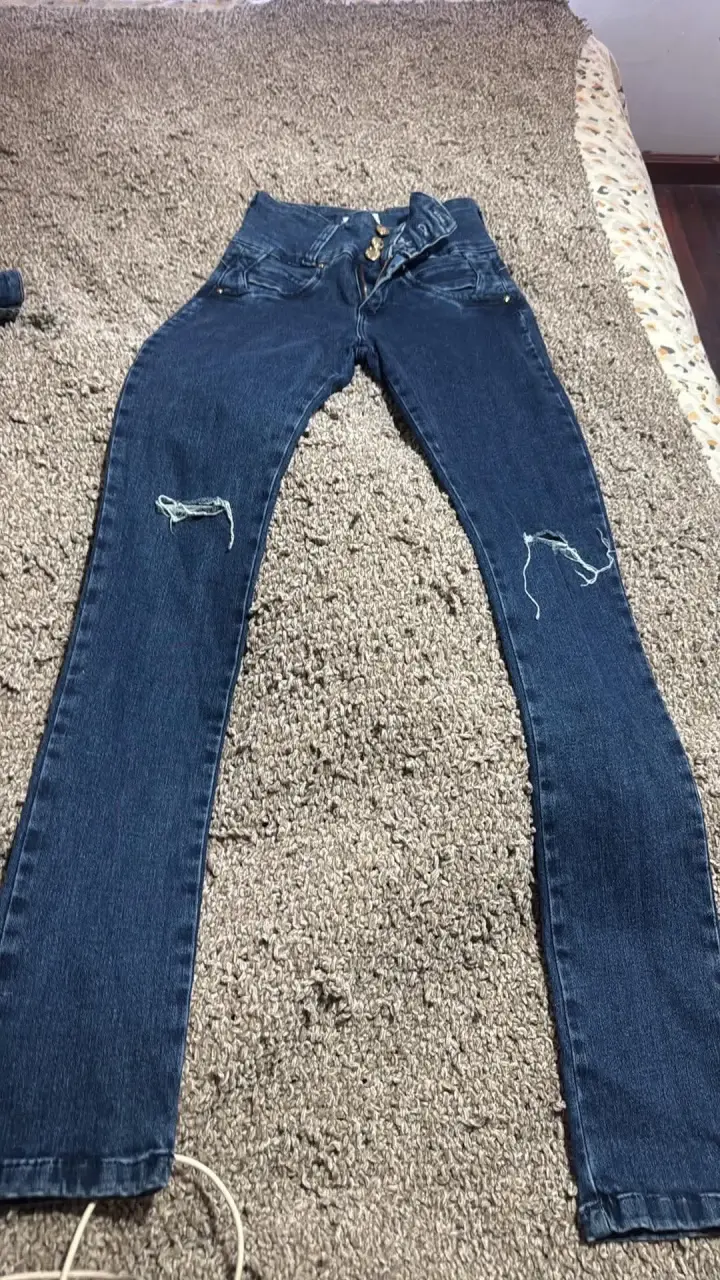 Jeans celestes con zippers - 5