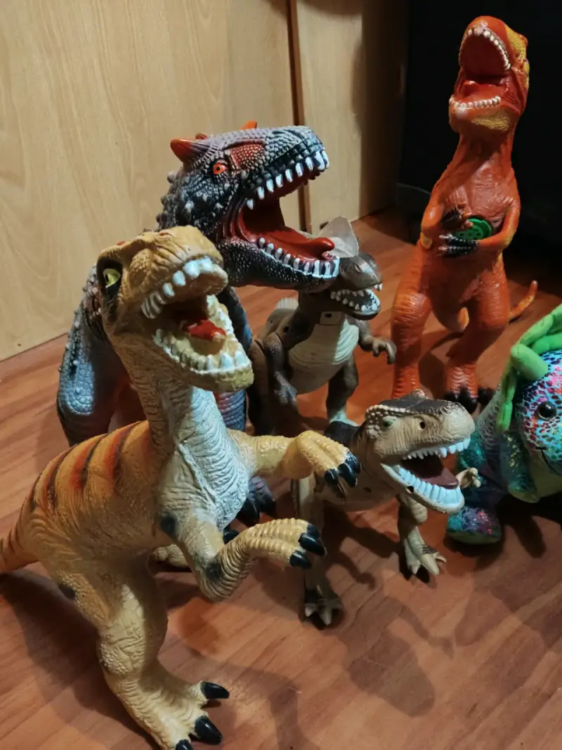 Set de dinosaurios de juguete - 1