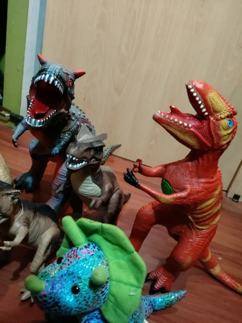 Set de dinosaurios de juguete - 2