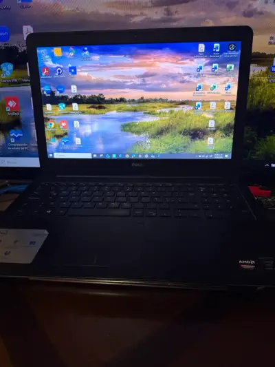 Laptop Dell Inspiron usado - miniatura 3