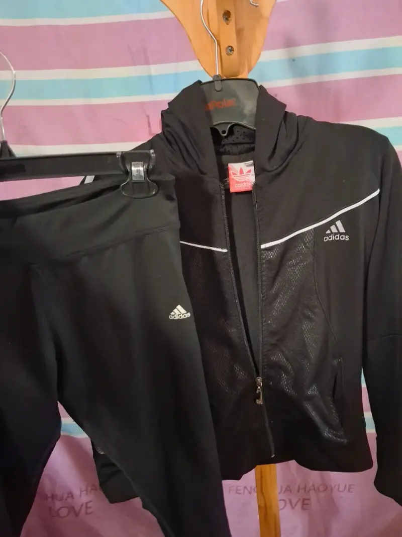 Chaqueta deportiva negra Adidas - 6