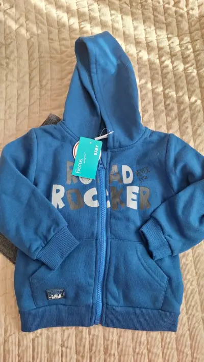 Conjunto poleron azul + buzo gris para bebe - miniatura 5