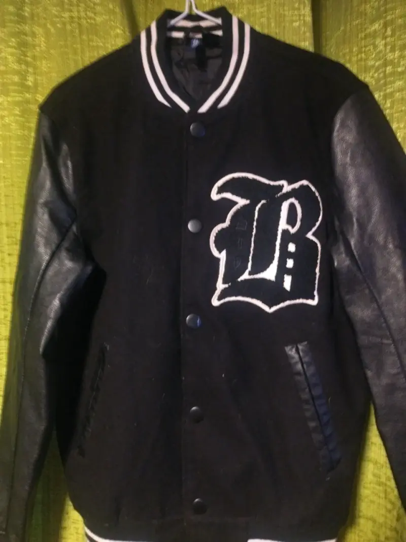 Chaqueta H&M negra - 1