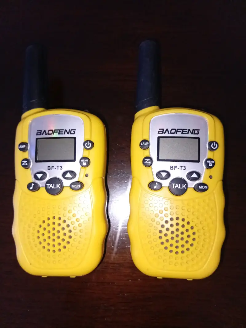 Walkie-talkies amarillos Baofeng - 2