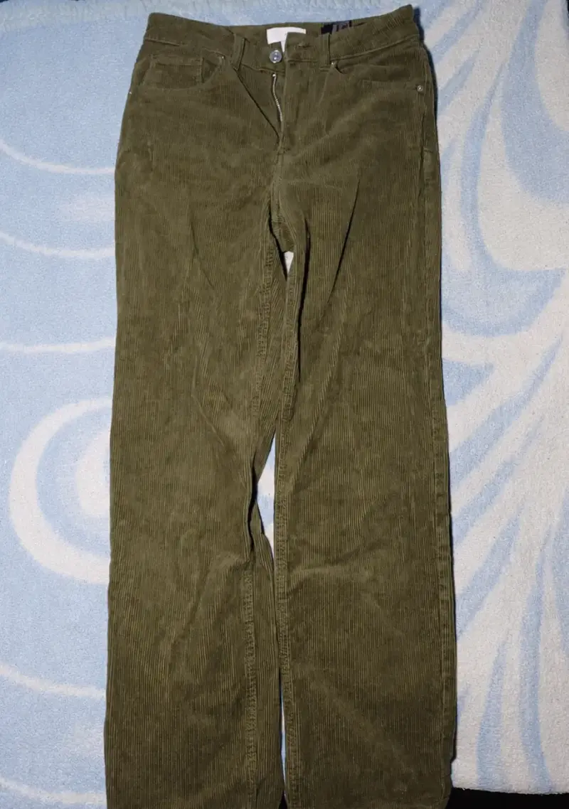 Pantalón de cotele verde oliva HYM - 3