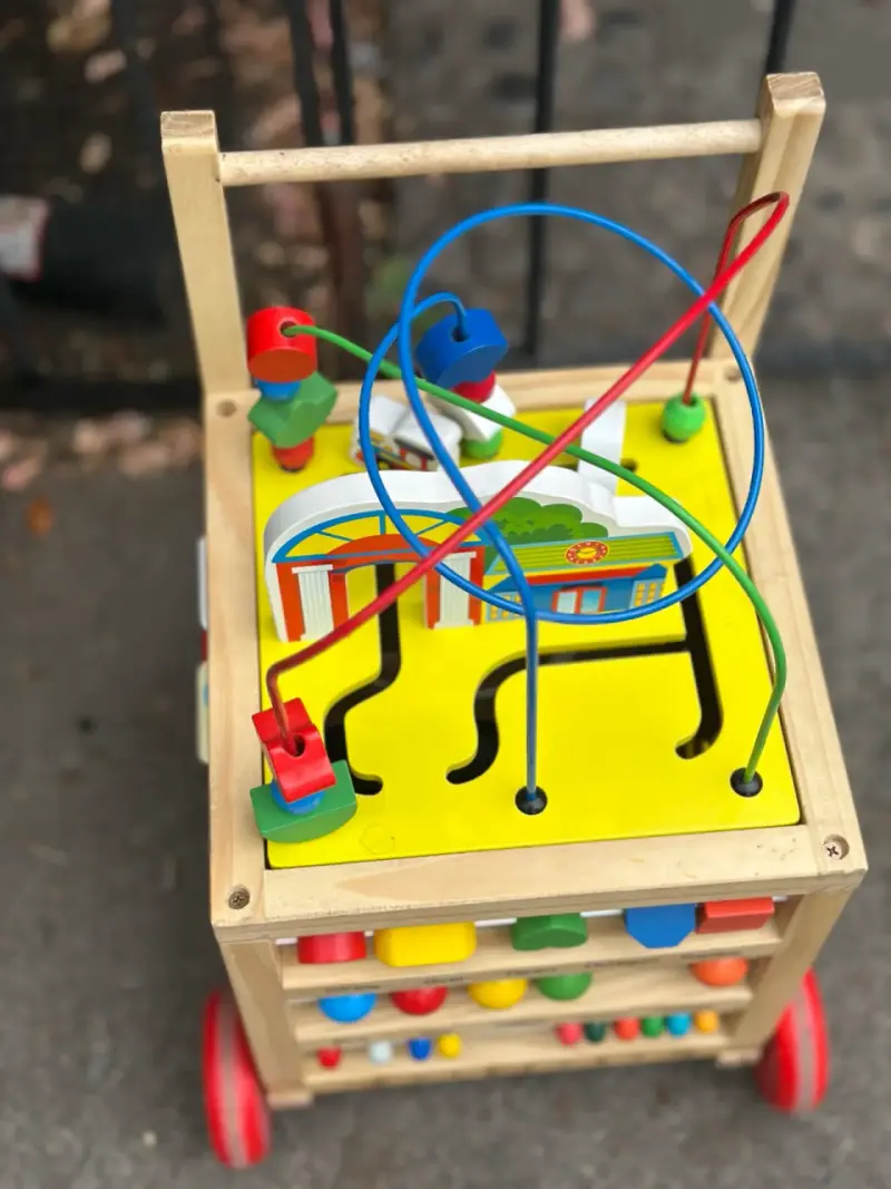 Andador carrito de madera infantil - 2