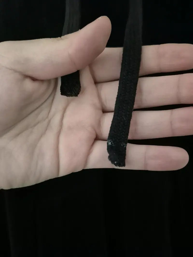 Polerón negro con capucha - 6