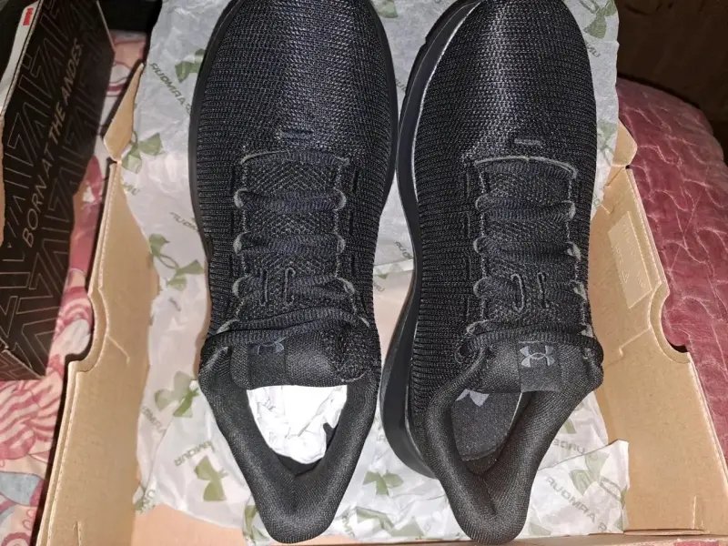 Zapatillas negras Under Armour - 2