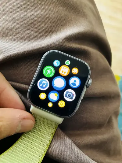 Huawei watch fit 4 con cargador original. - miniatura 1