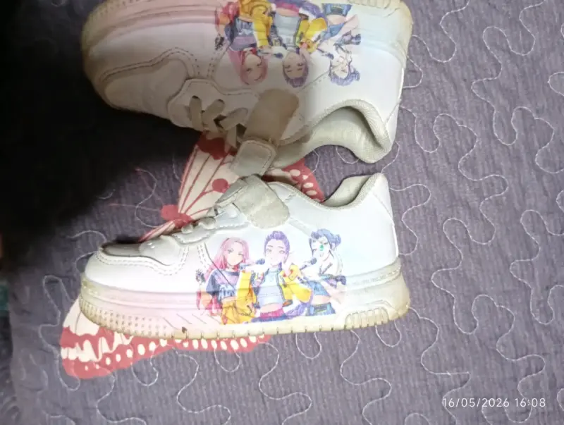 Zapatillas infantiles con dibujos - 1