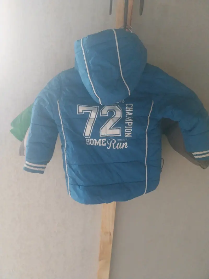 Chaqueta infantil gris y verde - 3