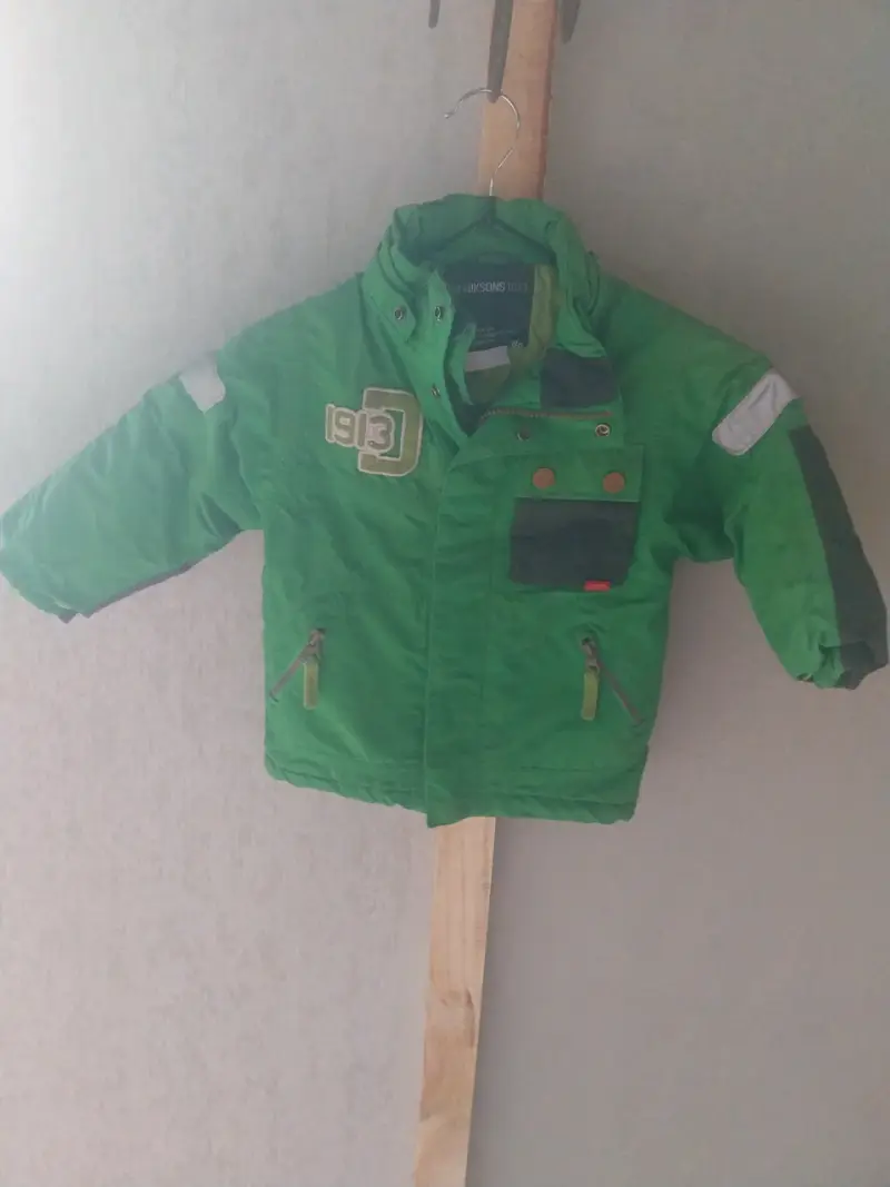 Chaqueta infantil gris y verde - 5