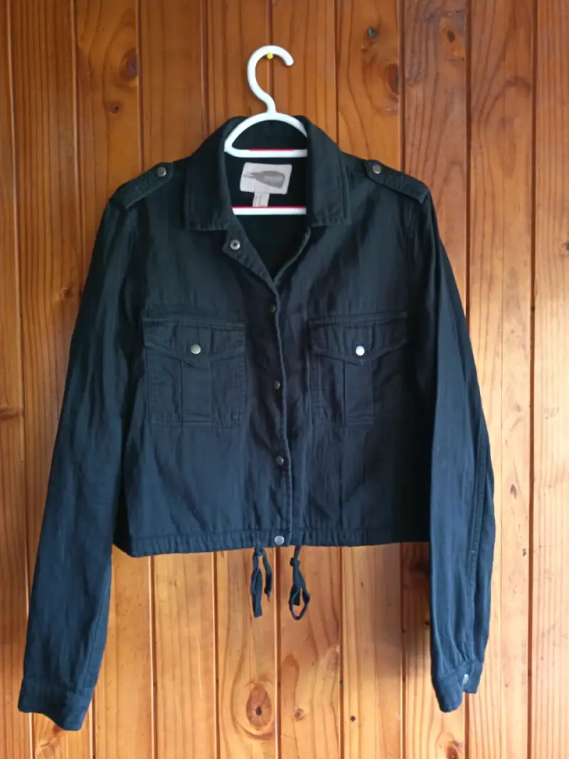 Chaqueta negra Forever 21