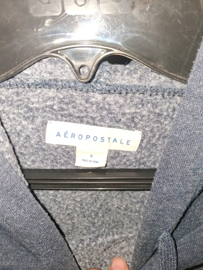 Polerón Aeropostale azul desteñido con capucha - 2