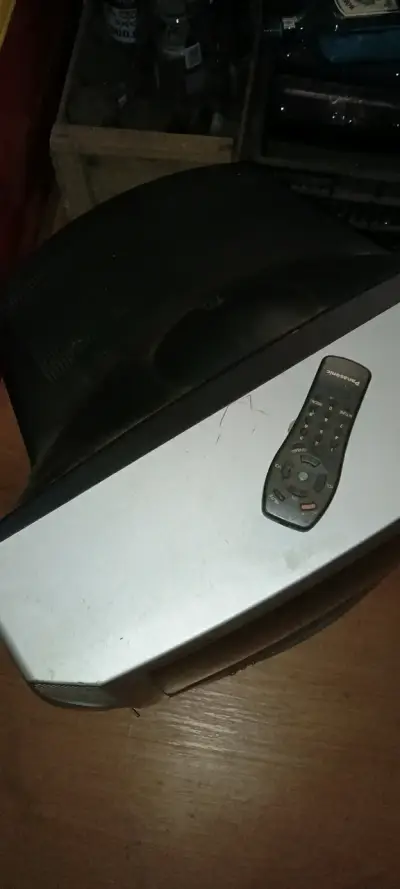 Televisor CRT Panasonic gris - miniatura 2