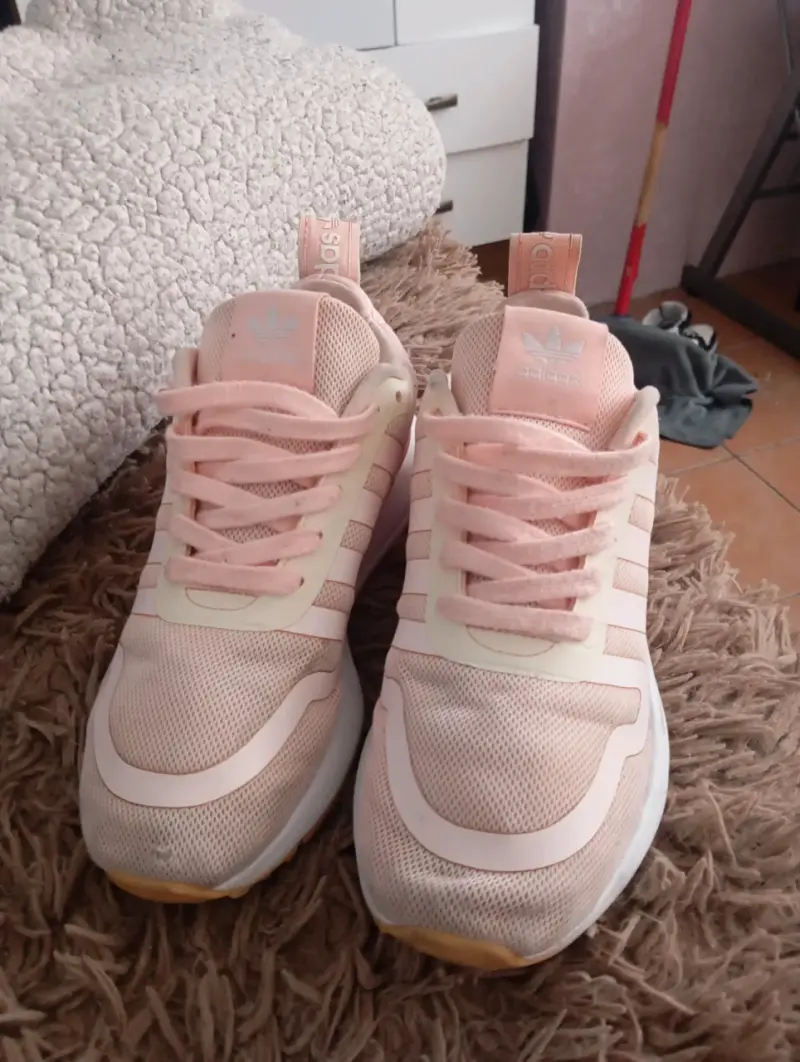 Zapatillas deportivas rosadas - 2