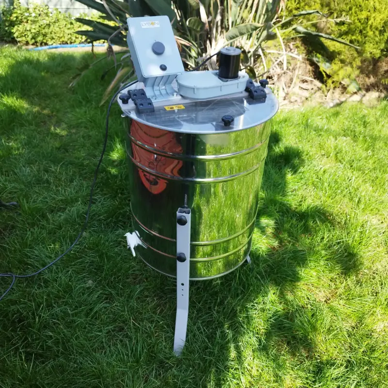 Extractor de miel 4 marcos - 5