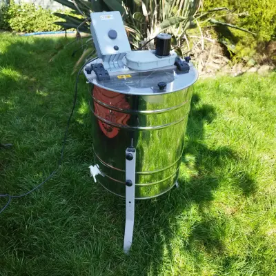 Extractor de miel 4 marcos - miniatura 5