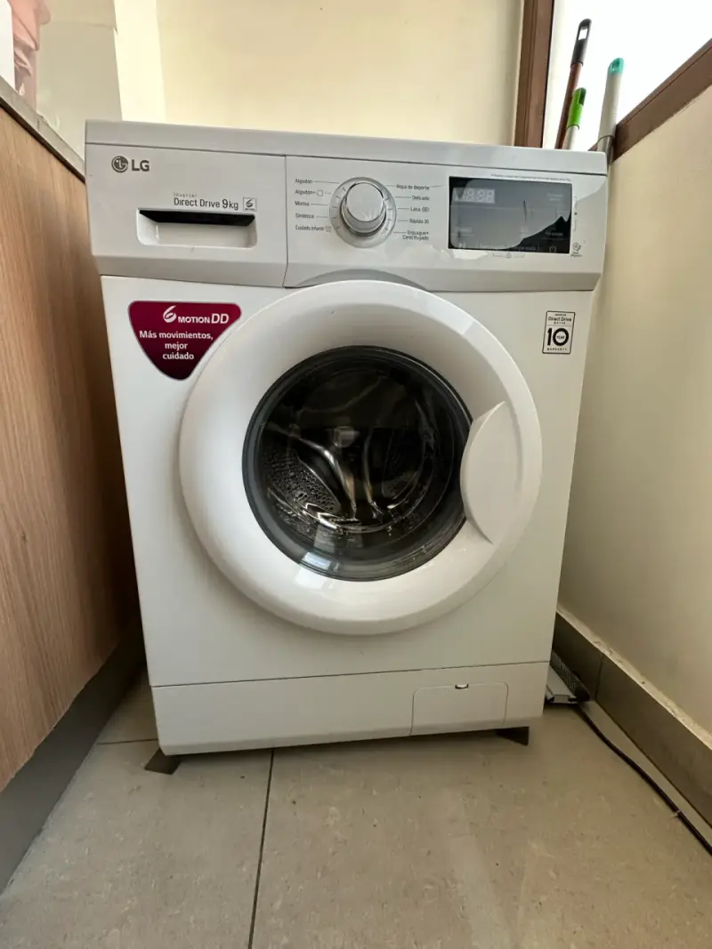 Lavadora LG Direct Drive 9kg - 1