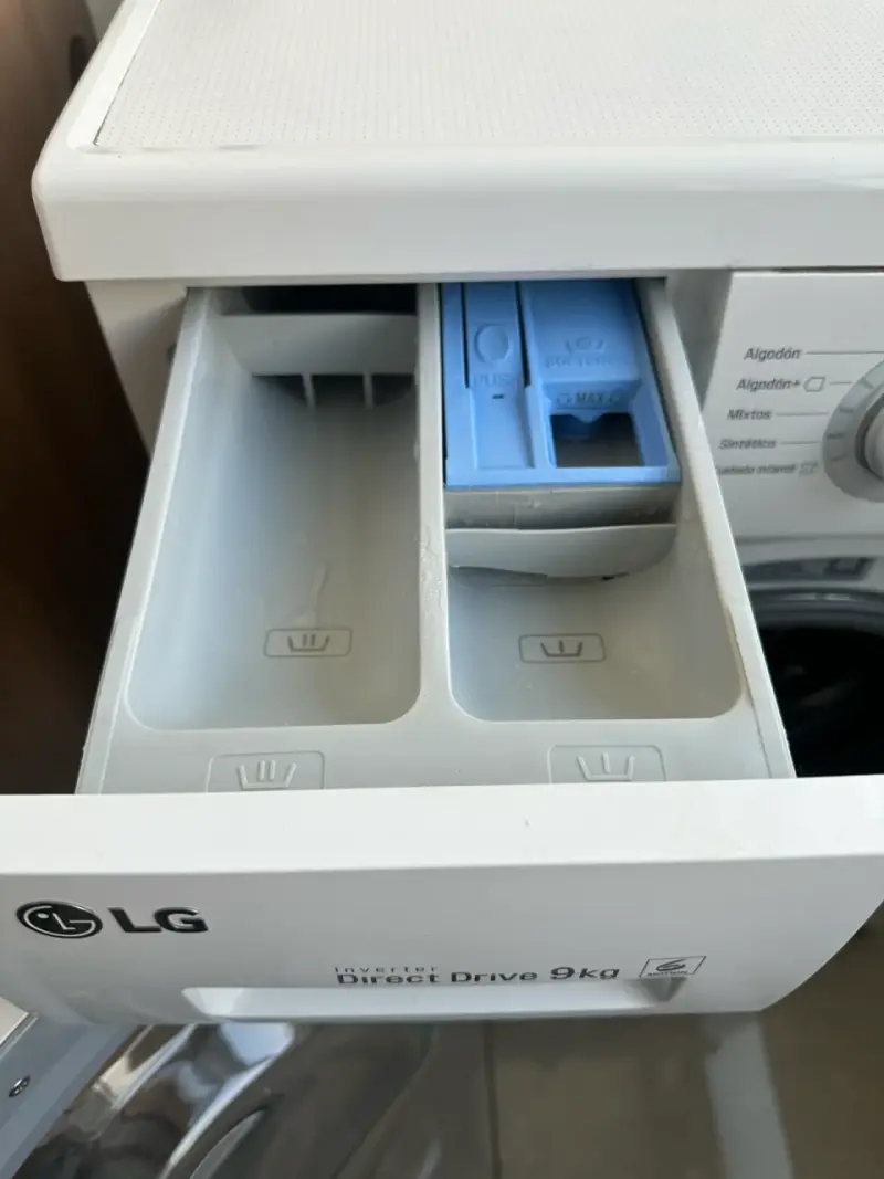 Lavadora LG Direct Drive 9kg - 4