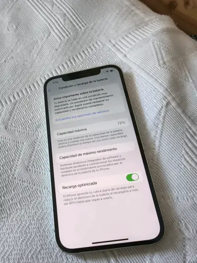 iPhone 12 en buen estado. - miniatura 3