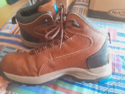Zapatos de seguridad café - miniatura 3