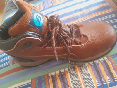 Zapatos de seguridad café - miniatura 4