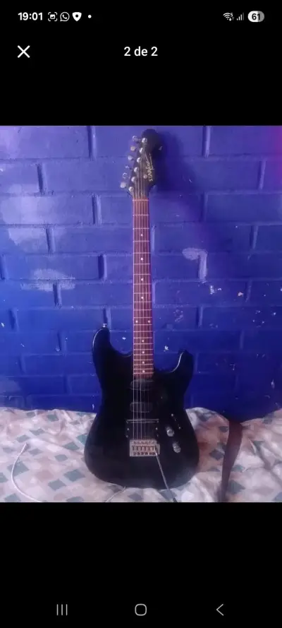 Guitarra eléctrica negra Star Sun - miniatura 1