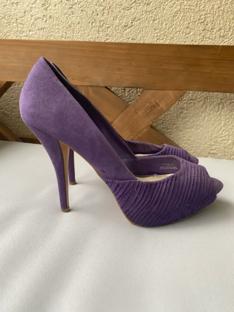 Tacones morados abiertos - 2