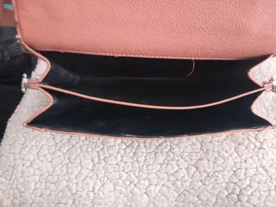 Bolso de mano color rosa - miniatura 3