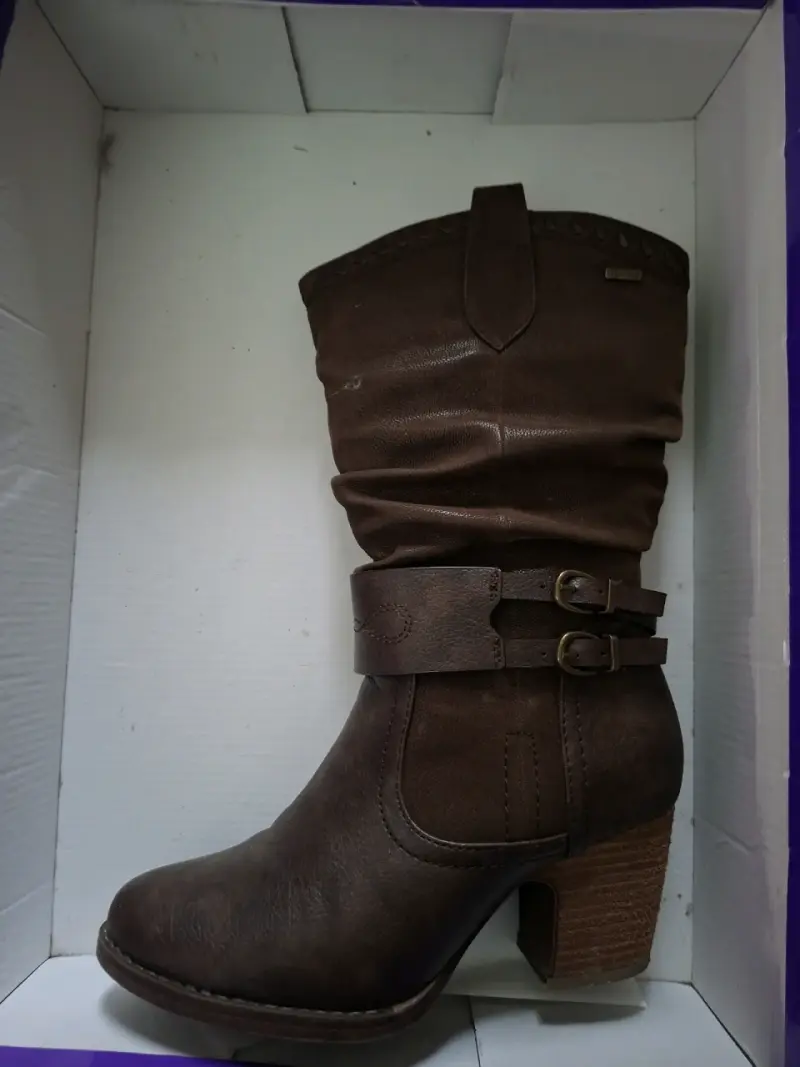Botas altas marrones con hebillas - 1