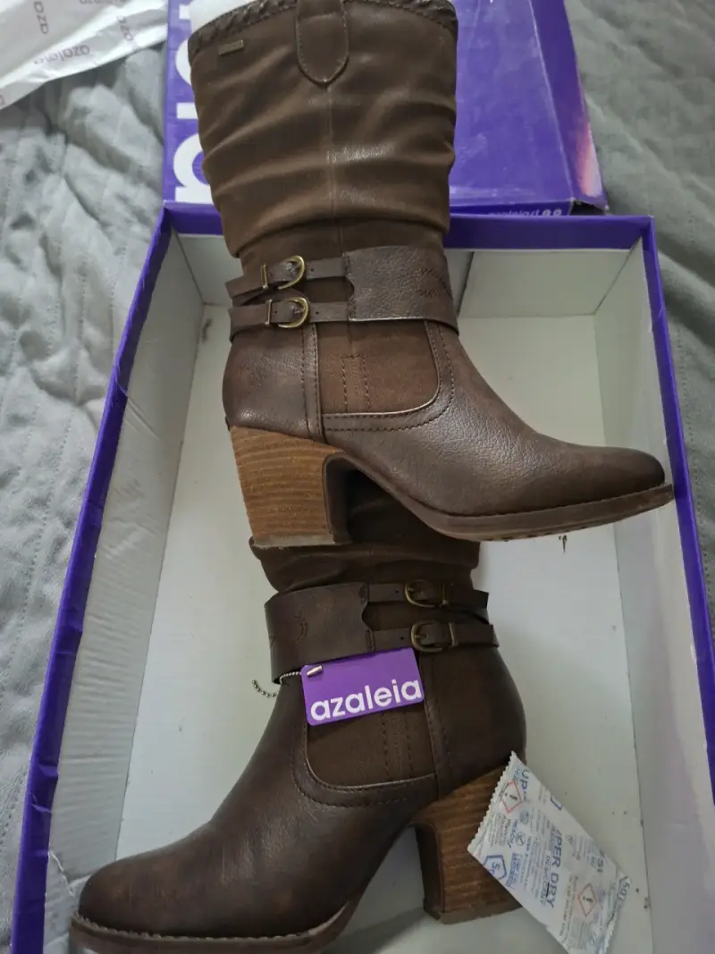Botas altas marrones con hebillas - 3