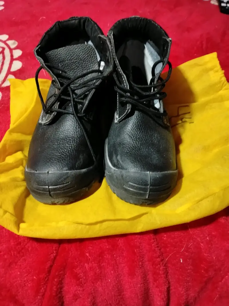 Bototos de cuero negro - 2