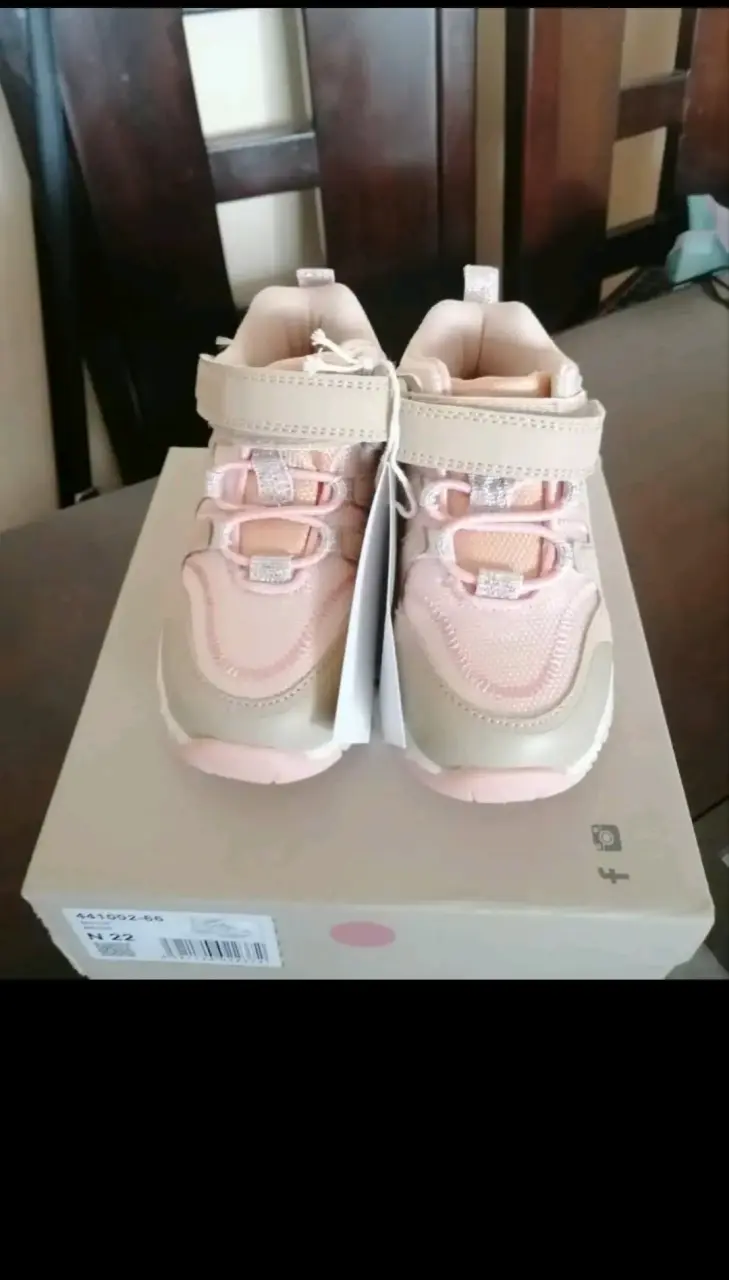 Botines beige para niña - 2
