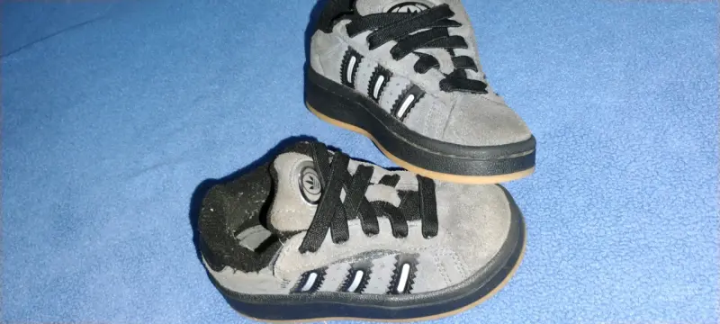 Zapatillas infantiles grises - 1