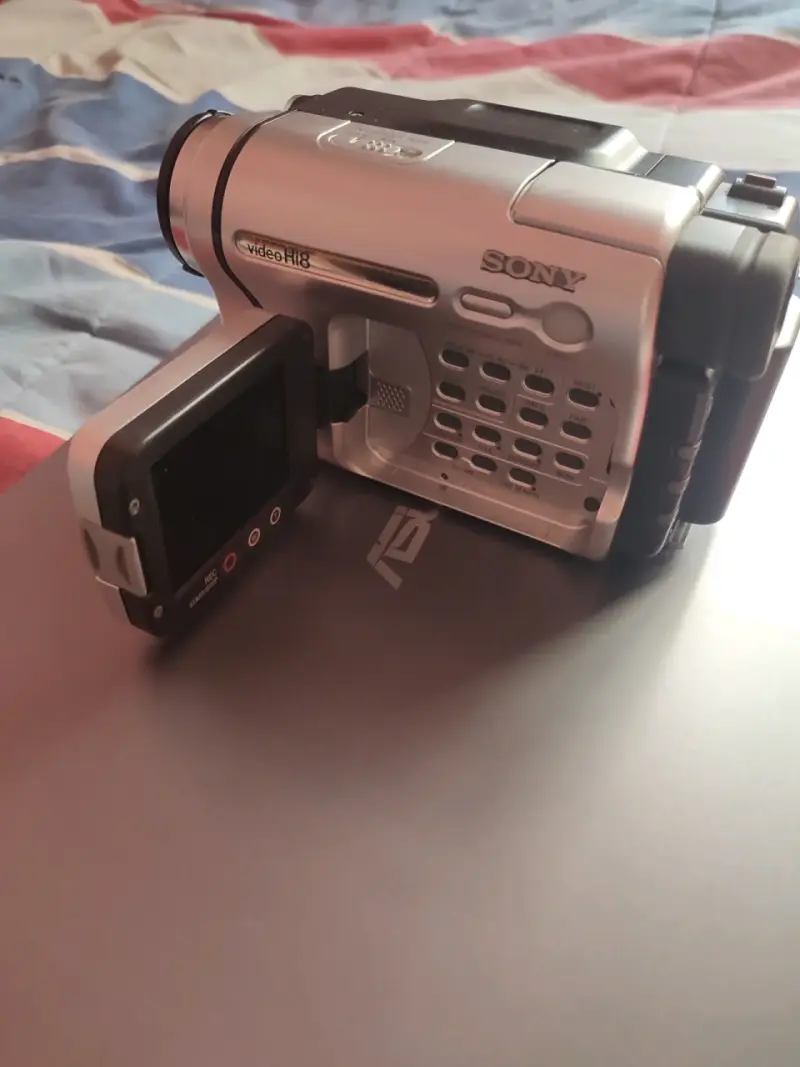 Videocámara Sony Handycam CCD-TRV338 Hi8 + Kit - 3