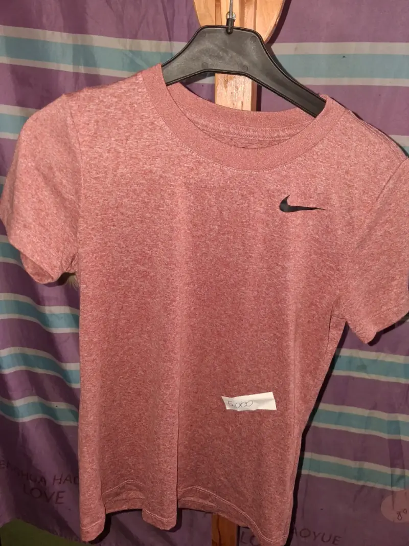 Polera deportiva Nike palo rosa - 1
