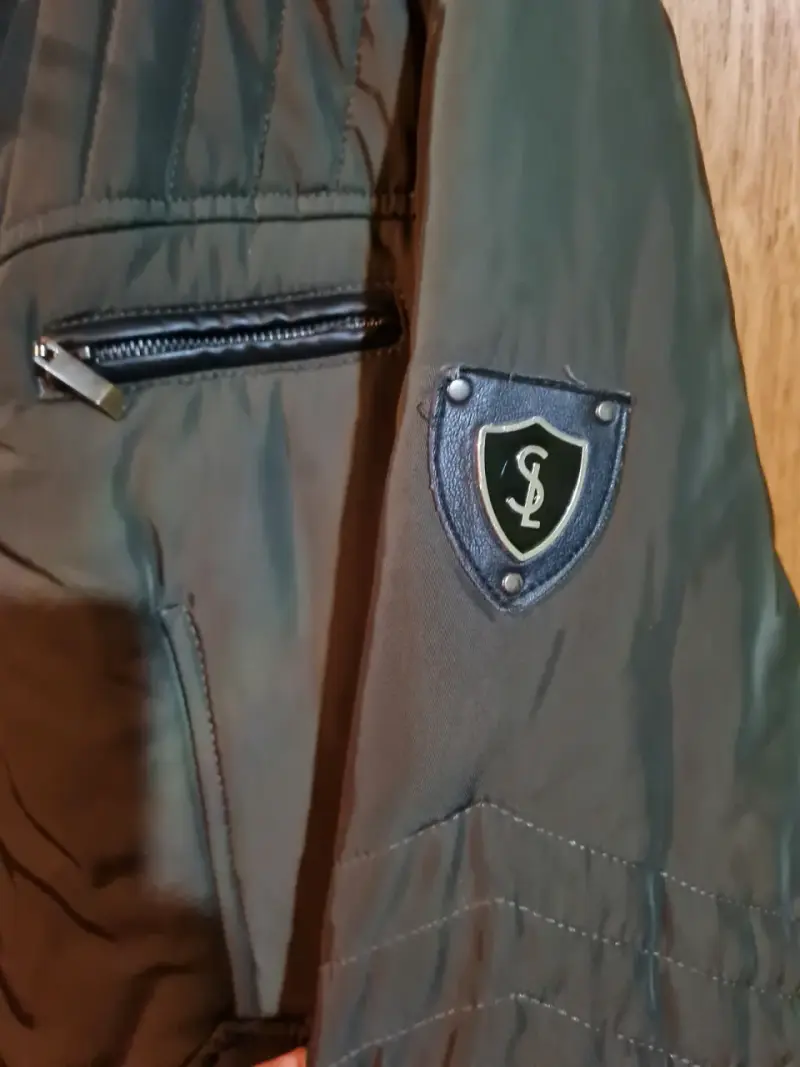 Parka verde oscuro con capucha de piel - 2